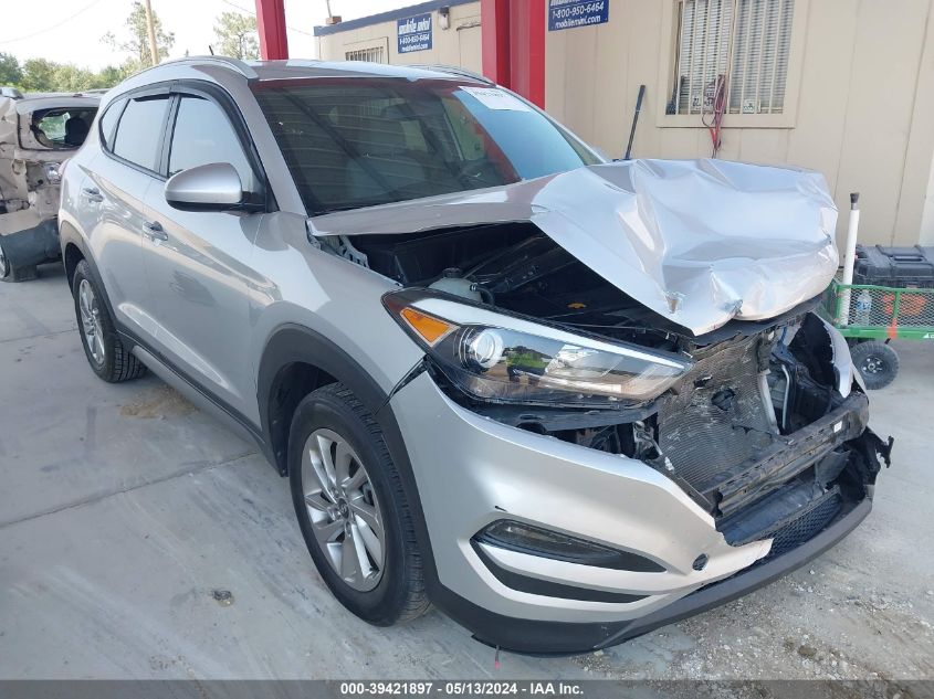 2017 HYUNDAI TUCSON SE