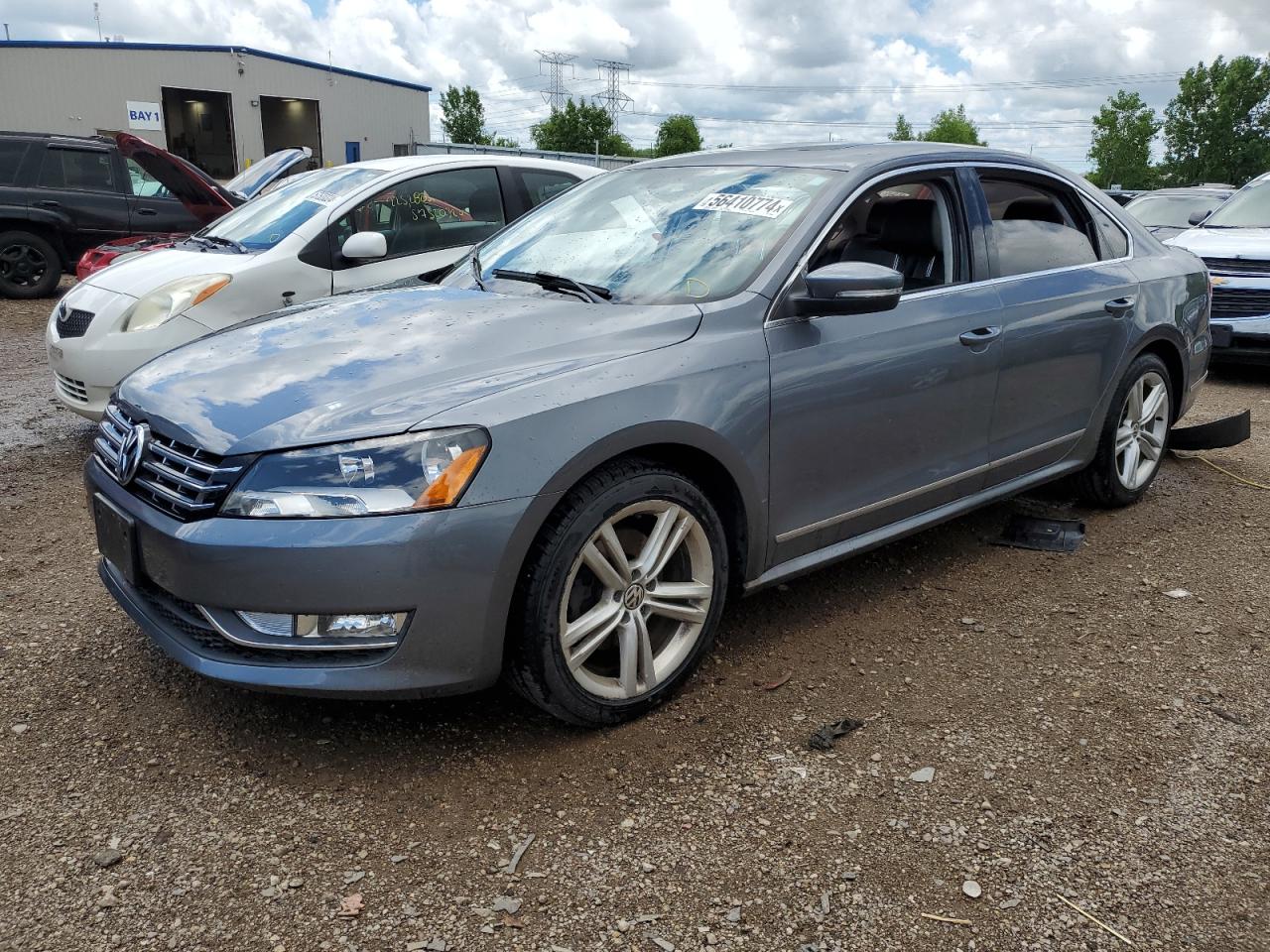 2013 VOLKSWAGEN PASSAT SEL