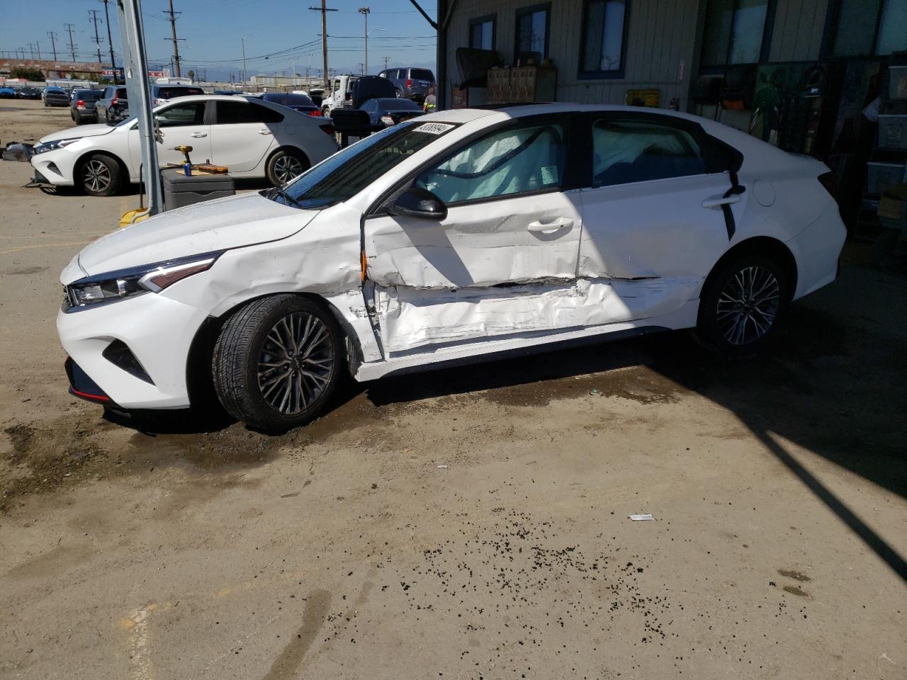 2023 KIA FORTE GT LINE