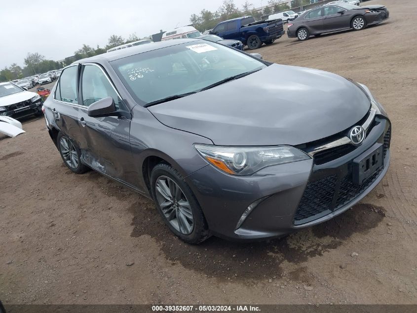 2015 TOYOTA CAMRY SE