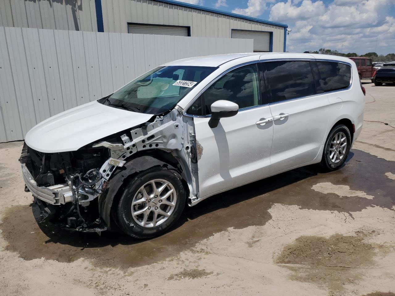 2023 CHRYSLER PACIFICA TOURING L