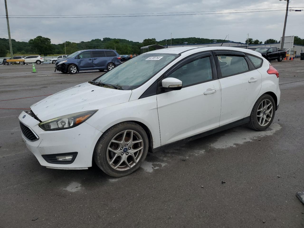 2015 FORD FOCUS SE