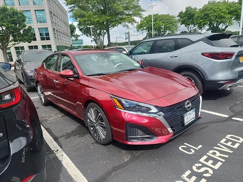 2023 NISSAN ALTIMA SL