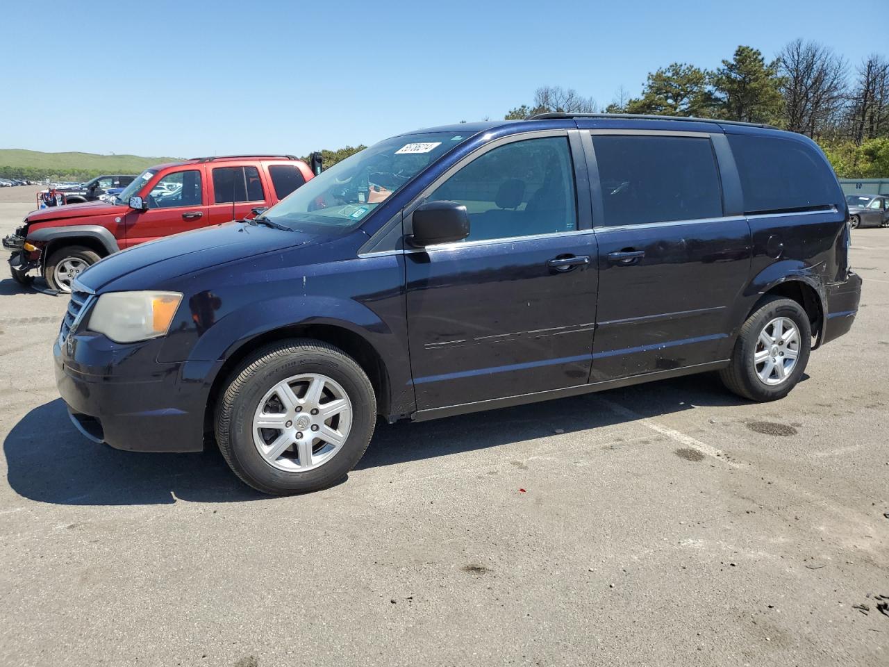 2010 CHRYSLER TOWN & COUNTRY LX