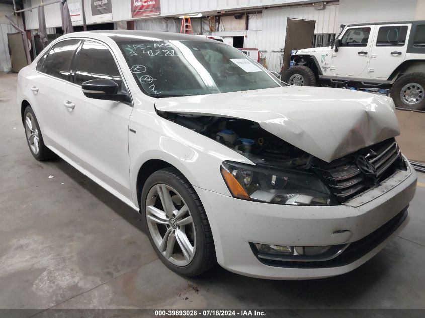 2015 VOLKSWAGEN PASSAT SE