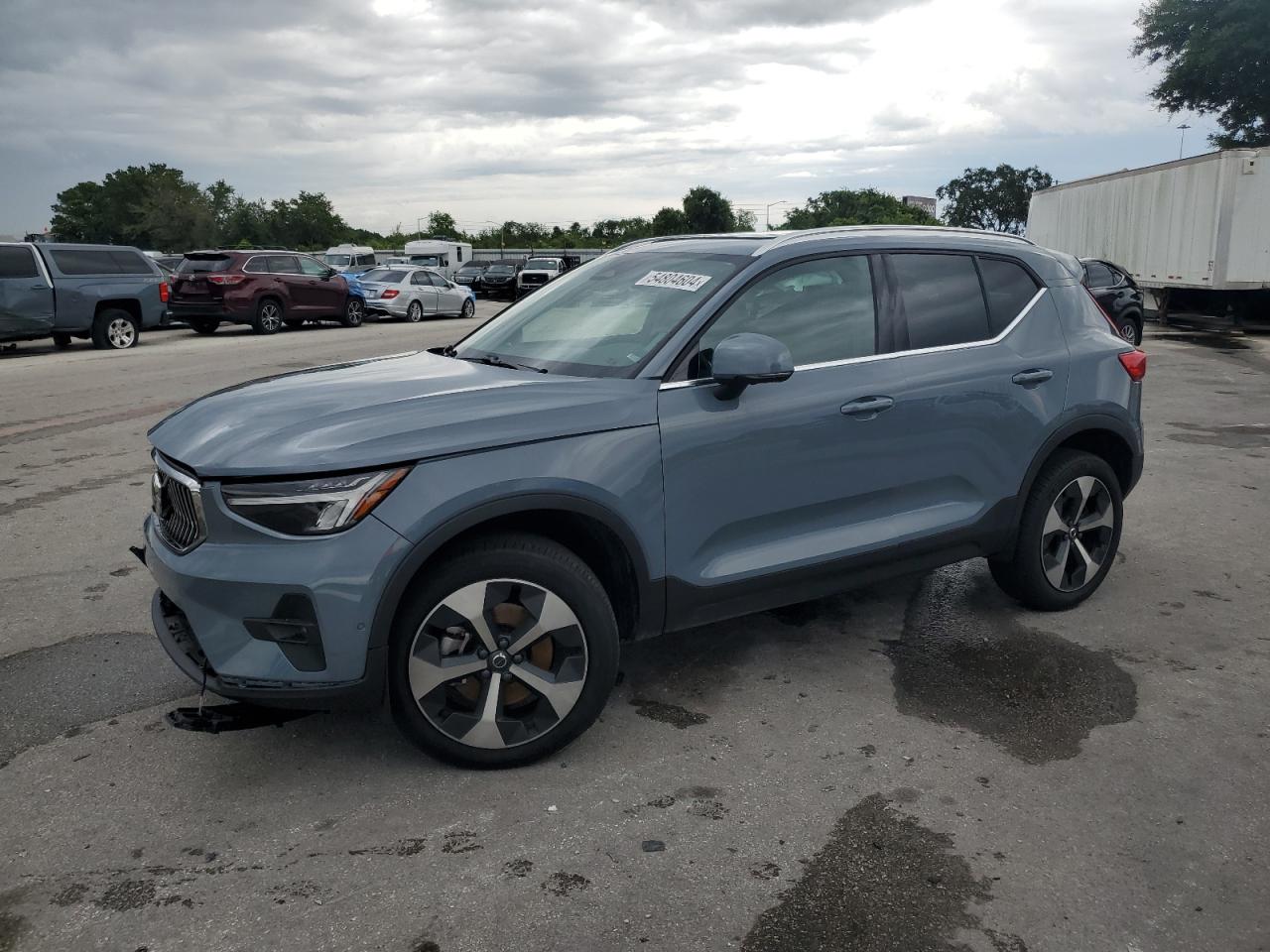 2023 VOLVO XC40 PLUS