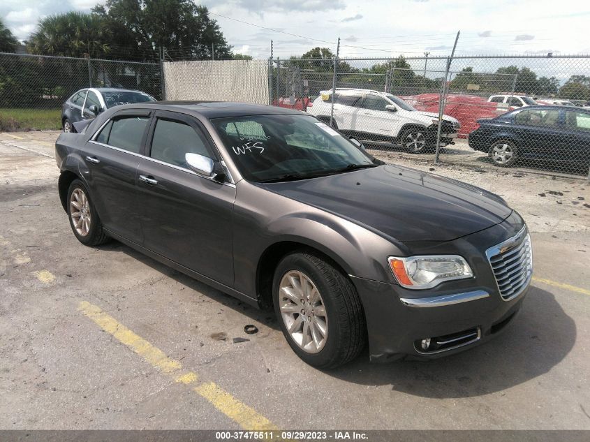 2014 CHRYSLER 300C