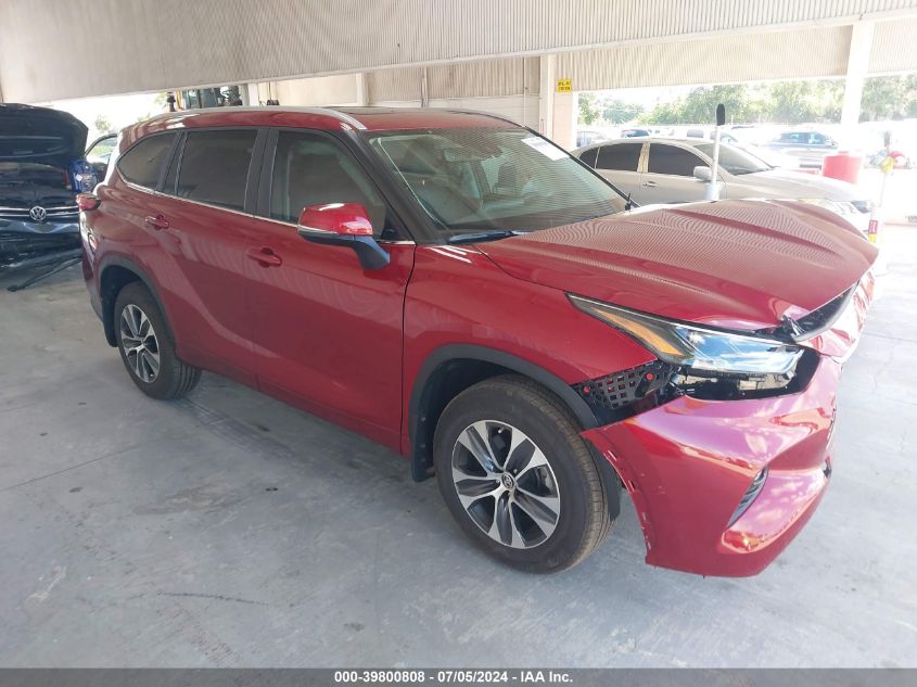 2023 TOYOTA HIGHLANDER XLE