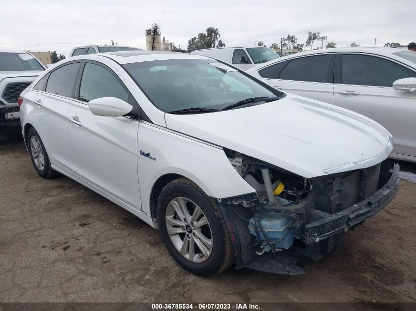 2013 HYUNDAI SONATA SE