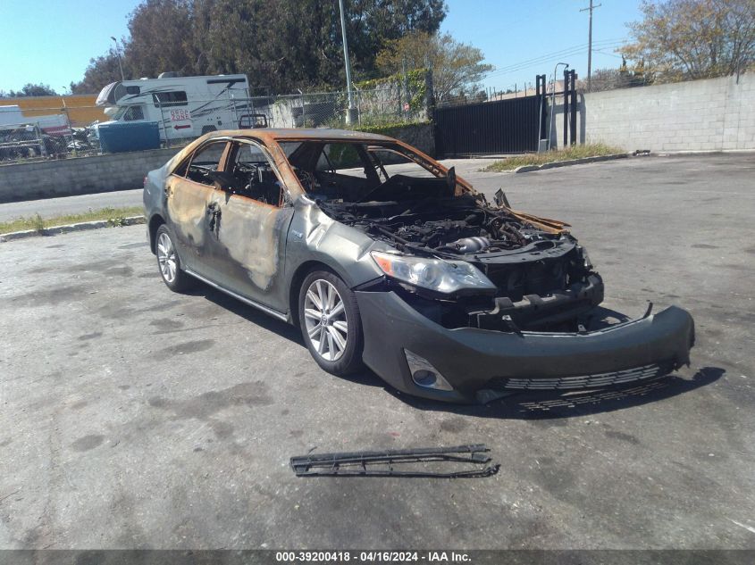 2014 TOYOTA CAMRY HYBRID XLE