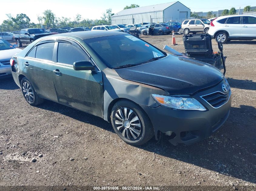 2011 TOYOTA CAMRY LE