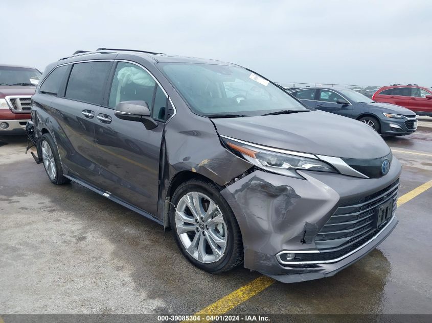 2022 TOYOTA SIENNA PLATINUM