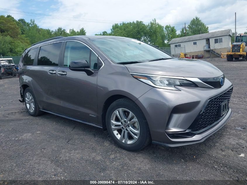 2021 TOYOTA SIENNA XSE 7-PASSENGER