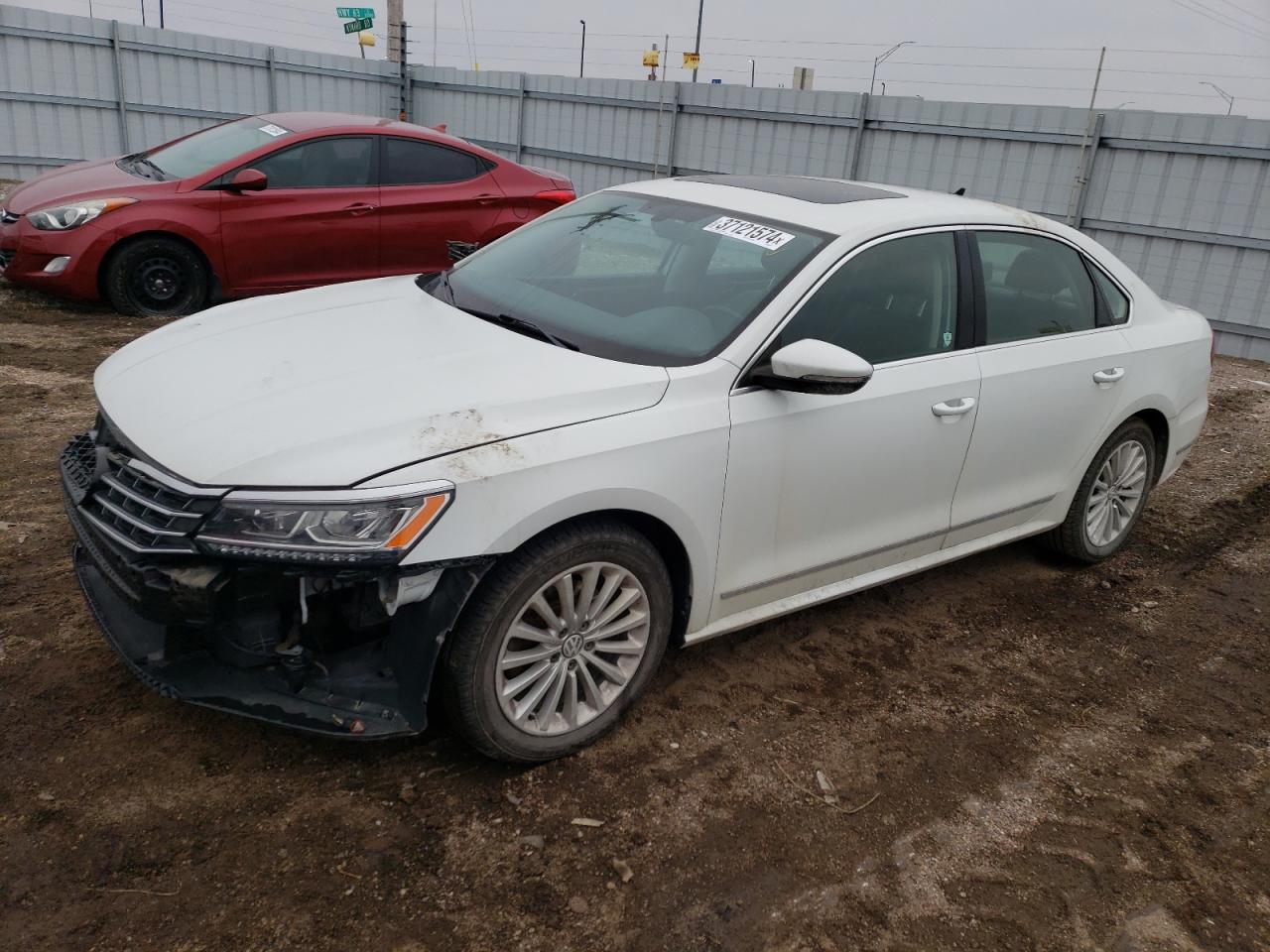 2016 VOLKSWAGEN PASSAT SE