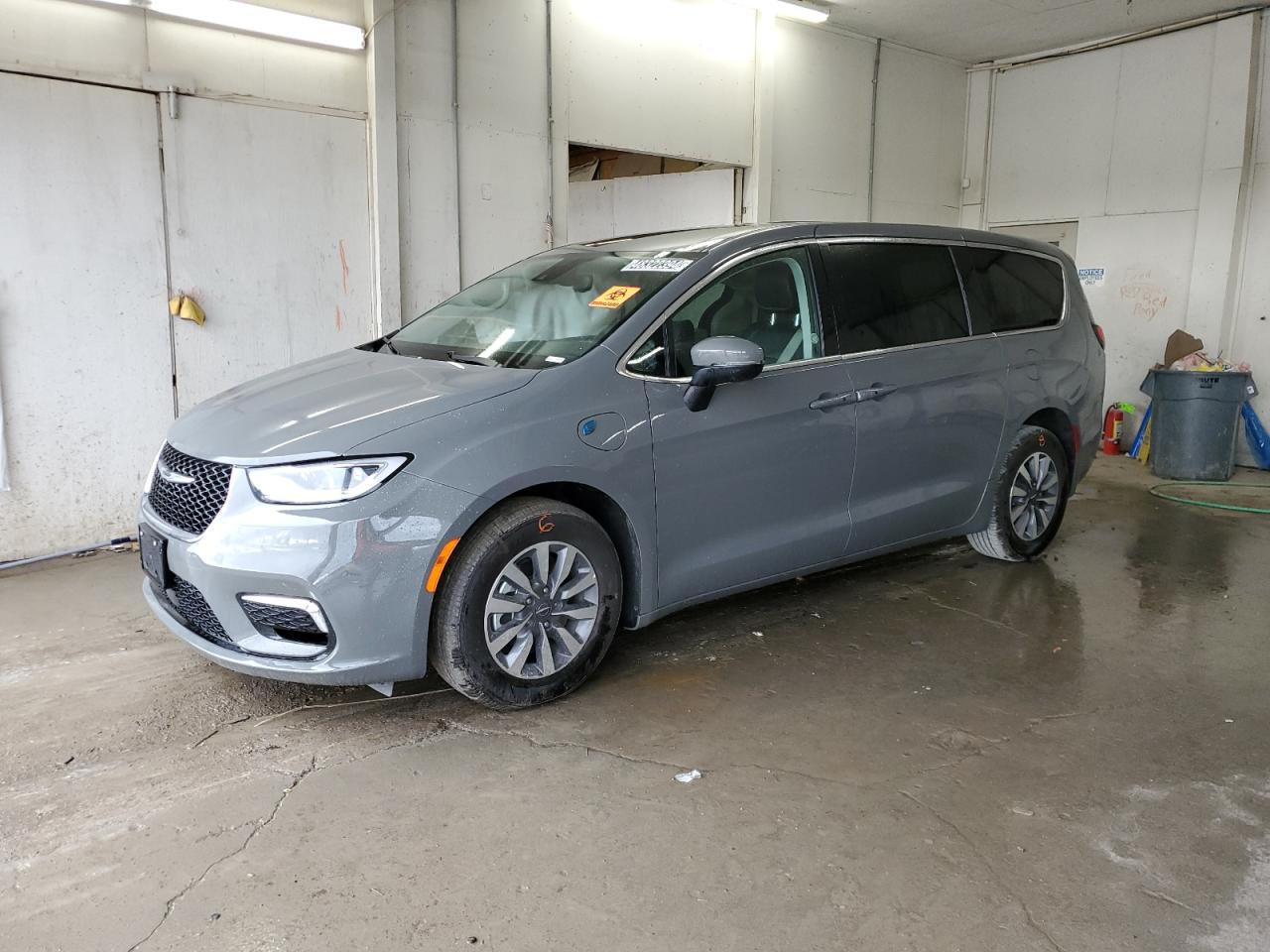 2023 CHRYSLER PACIFICA HYBRID TOURING L