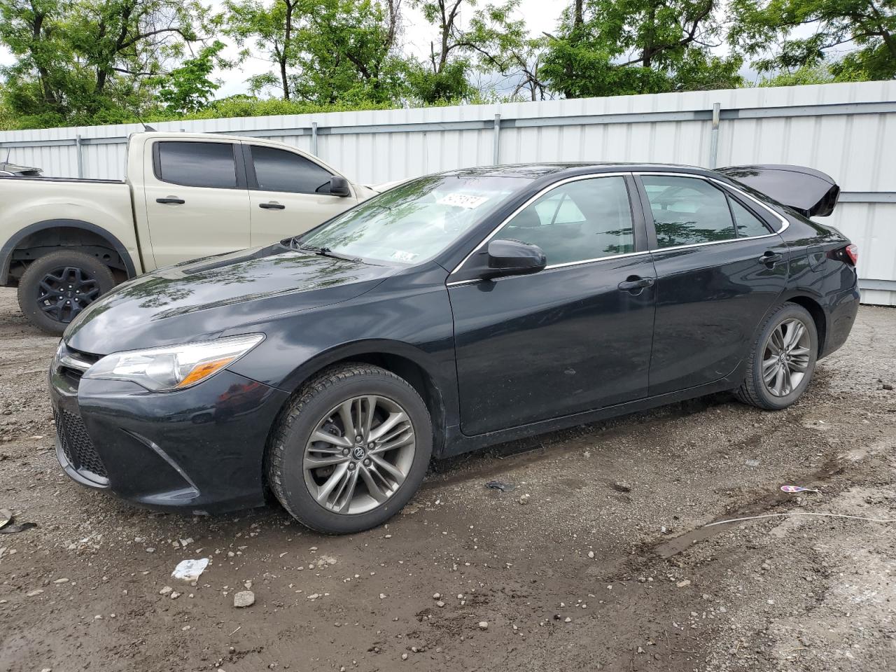 2017 TOYOTA CAMRY LE