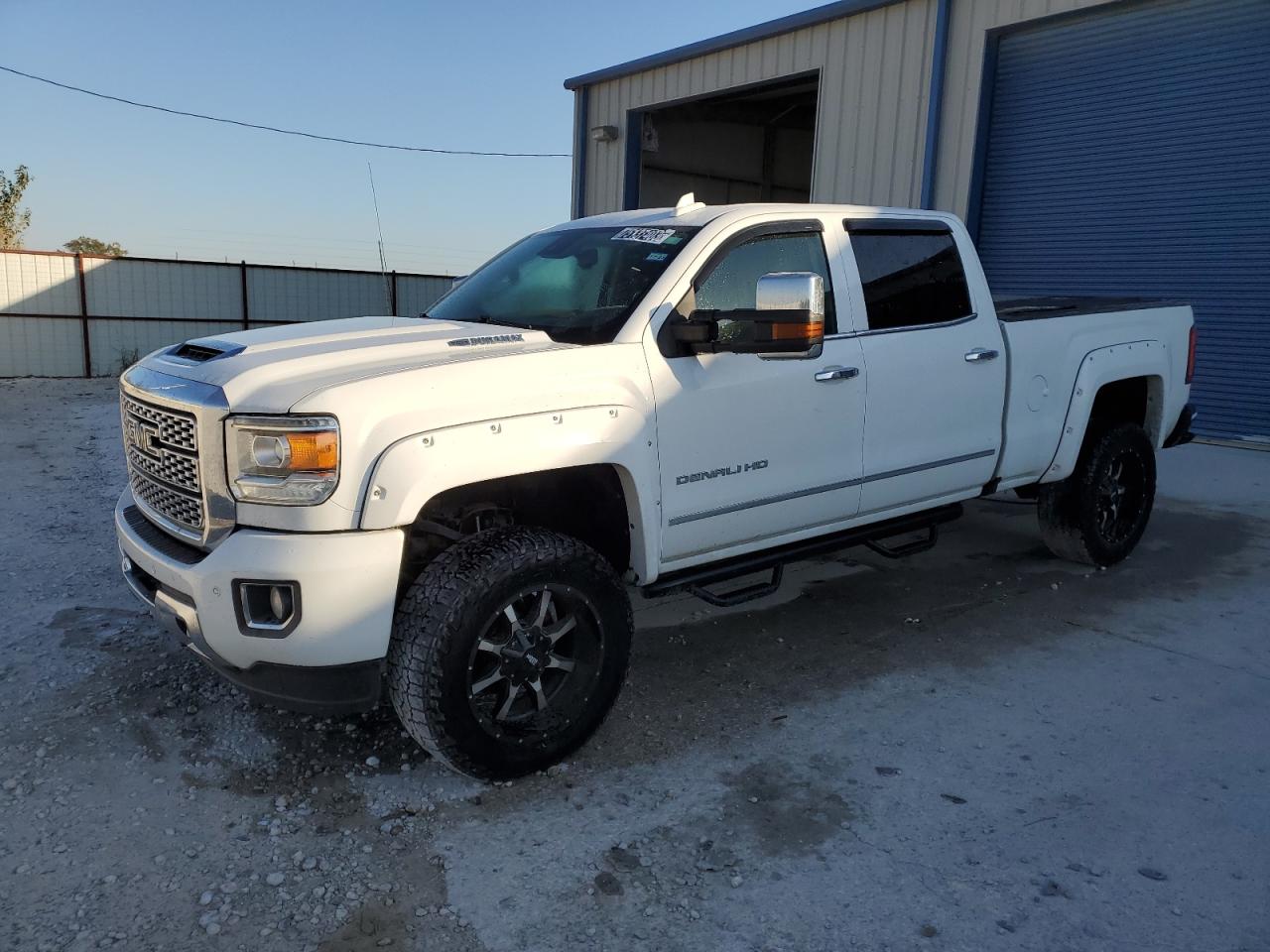 2019 GMC SIERRA K2500 DENALI