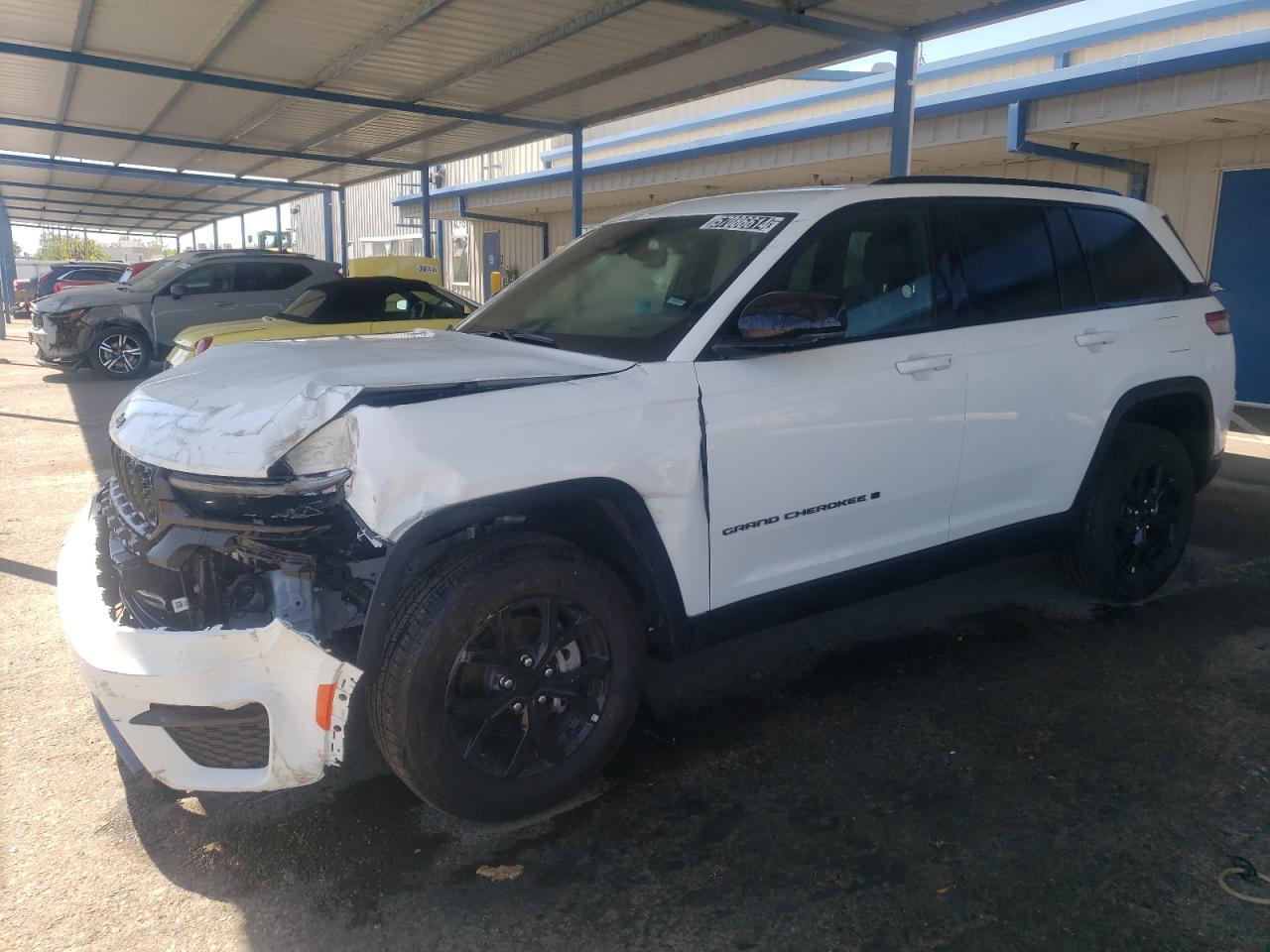 2024 JEEP GRAND CHEROKEE LAREDO