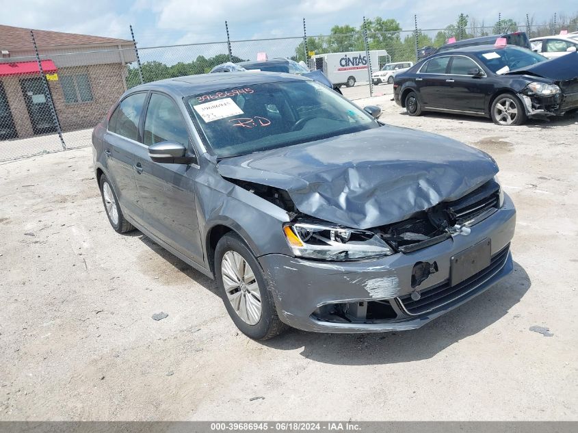 2013 VOLKSWAGEN JETTA 2.5L SE