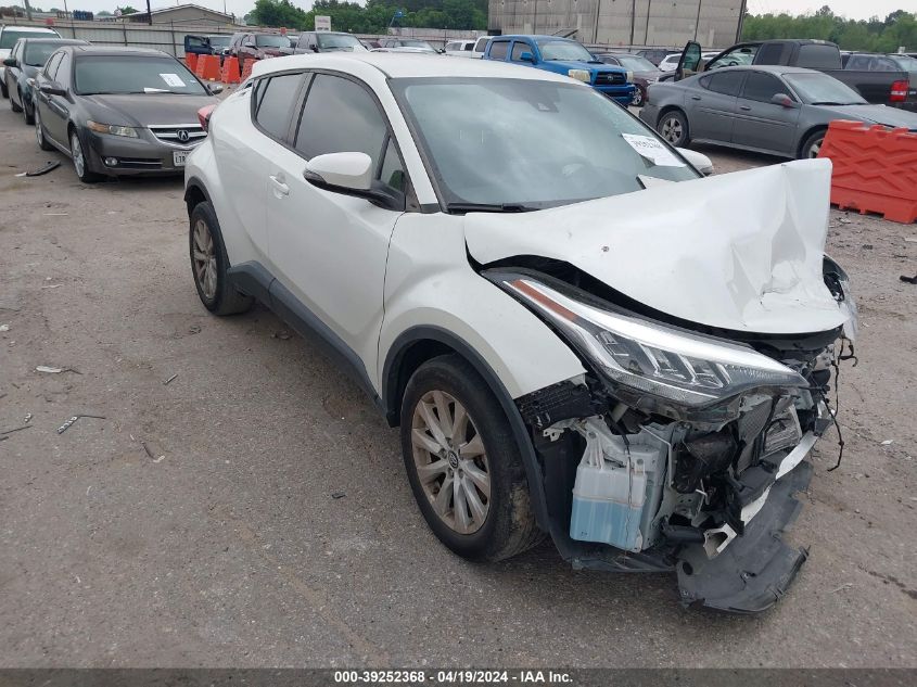 2020 TOYOTA C-HR LE