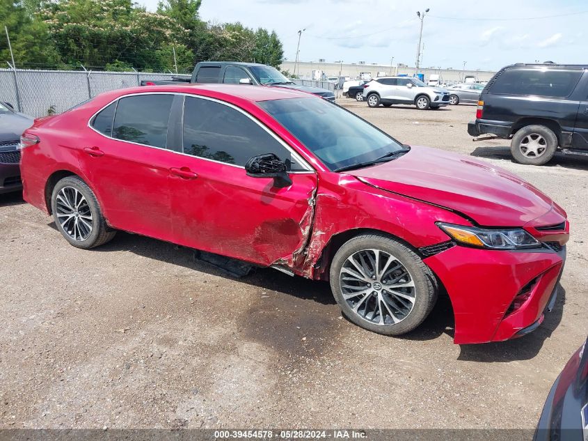 2019 TOYOTA CAMRY SE