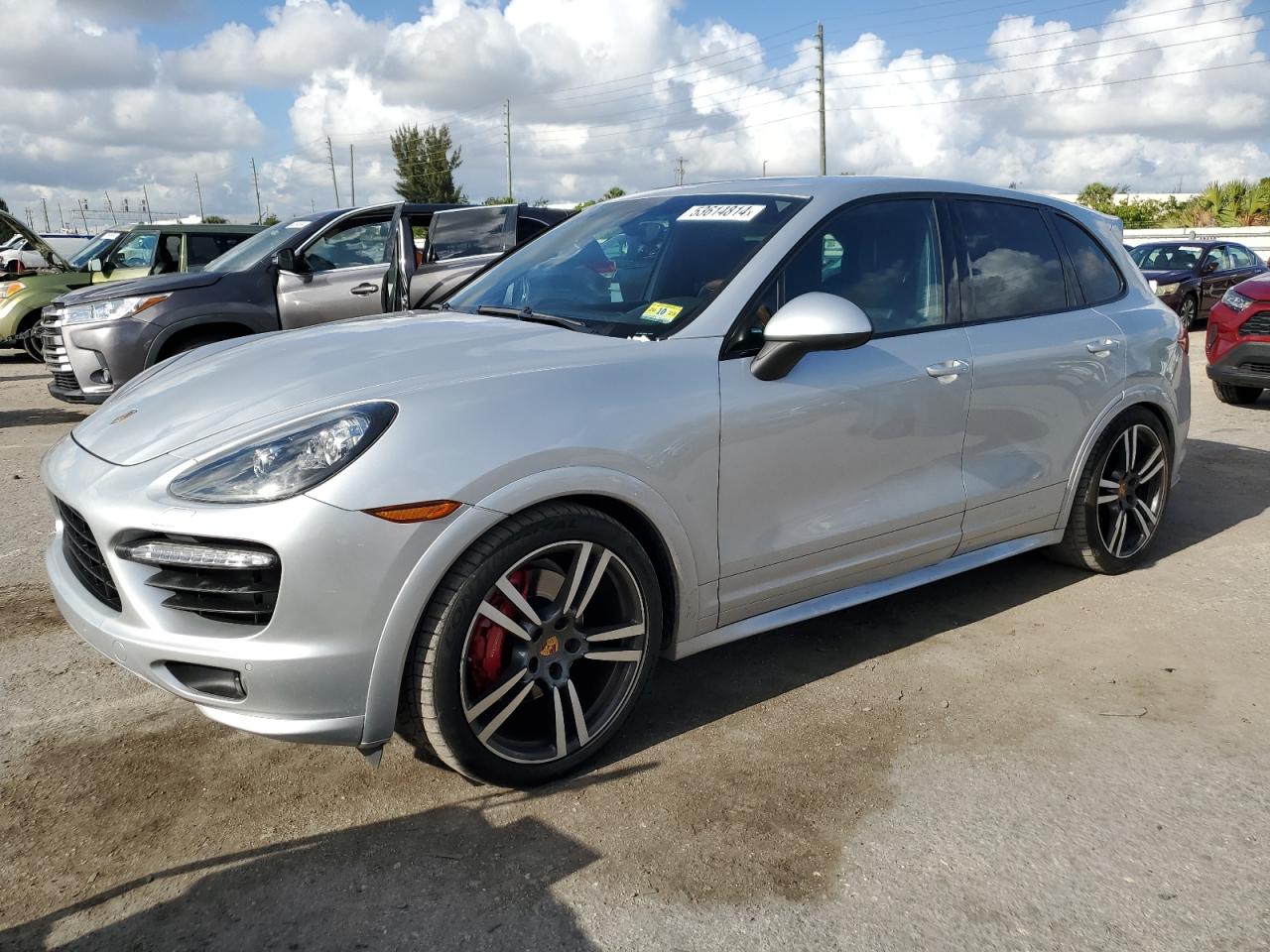 2013 PORSCHE CAYENNE GTS