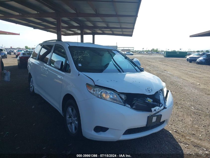 2011 TOYOTA SIENNA LE