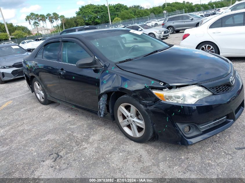 2012 TOYOTA CAMRY SE