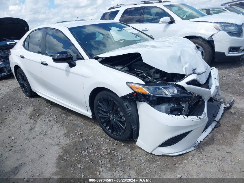 2020 TOYOTA CAMRY SE/SE NIGHT SHADE