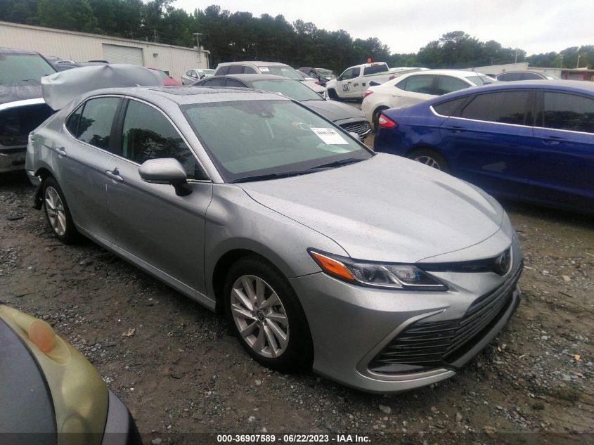 2023 TOYOTA CAMRY LE