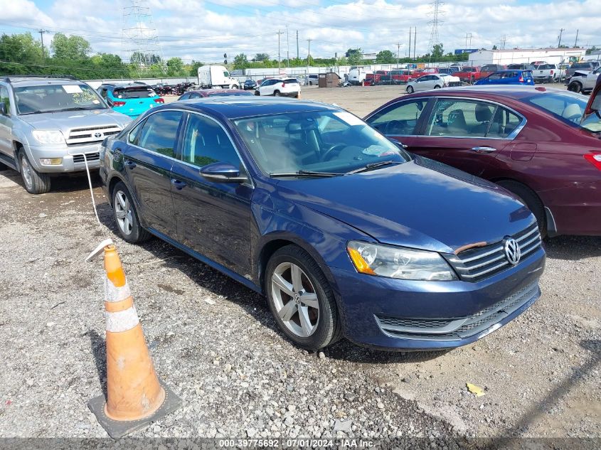 2012 VOLKSWAGEN PASSAT SE W/SUNROOF