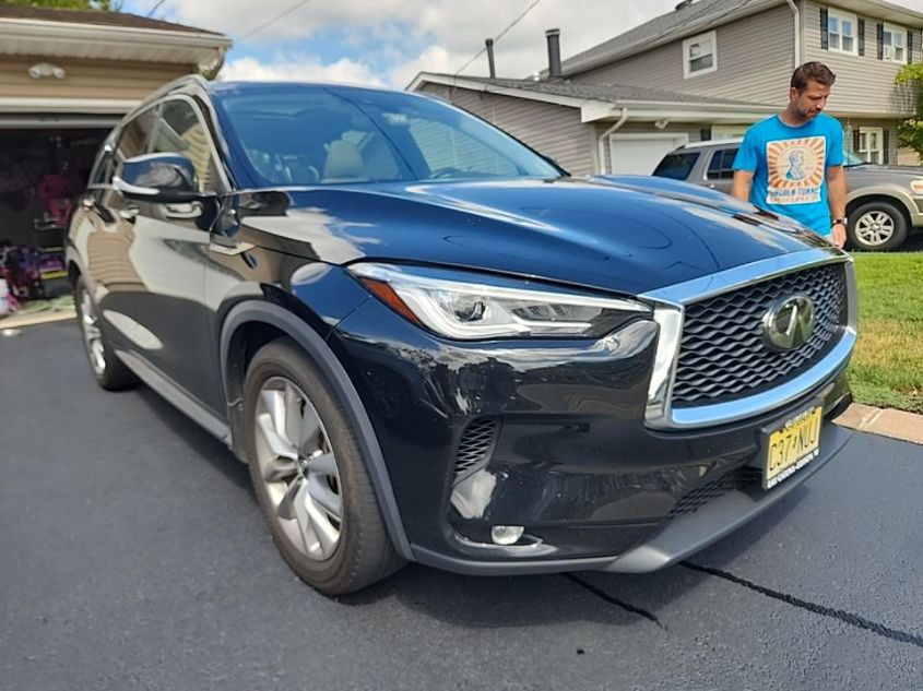 2021 INFINITI QX50 LUXE