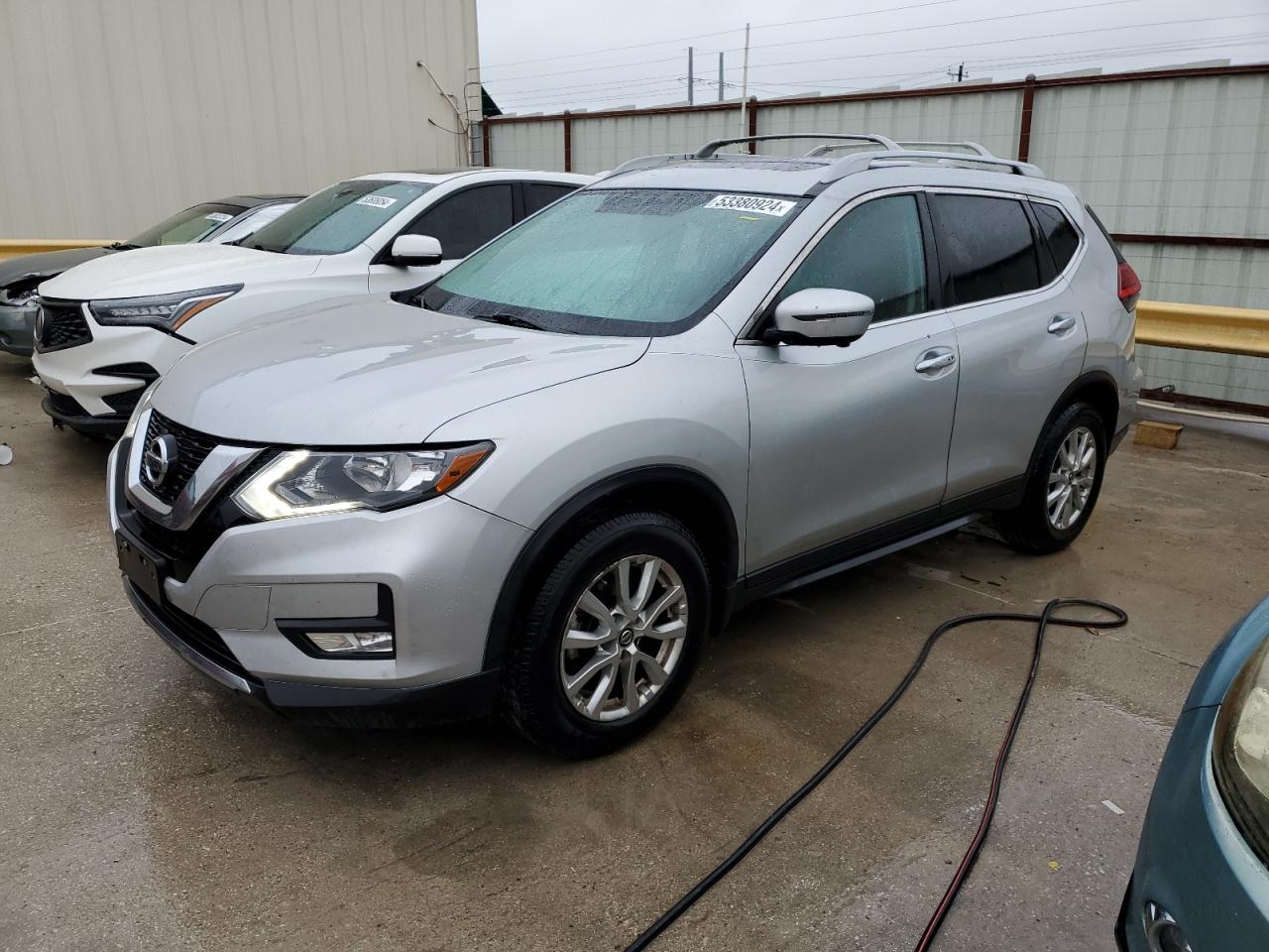 2017 NISSAN ROGUE SV