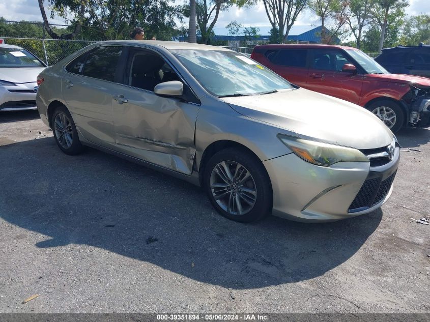 2015 TOYOTA CAMRY SE