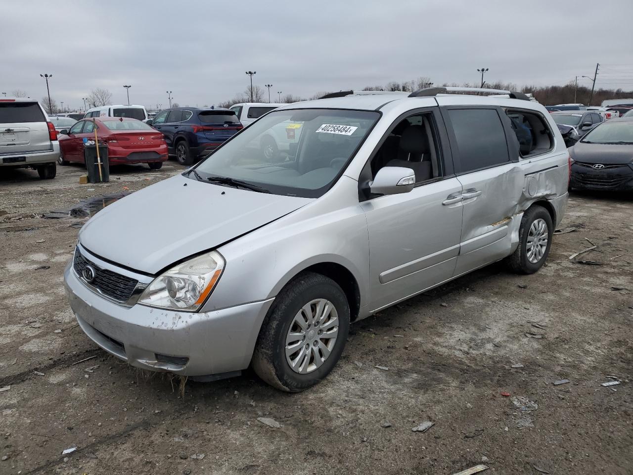 2012 KIA SEDONA LX