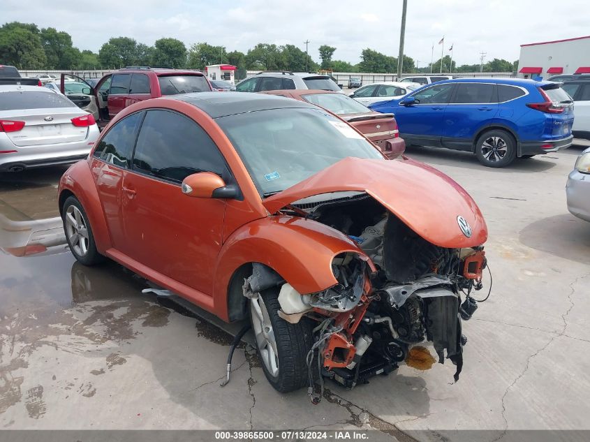 2010 VOLKSWAGEN NEW BEETLE