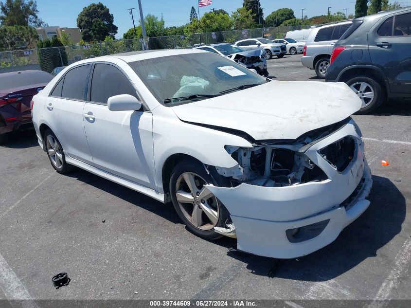 2011 TOYOTA CAMRY SE V6