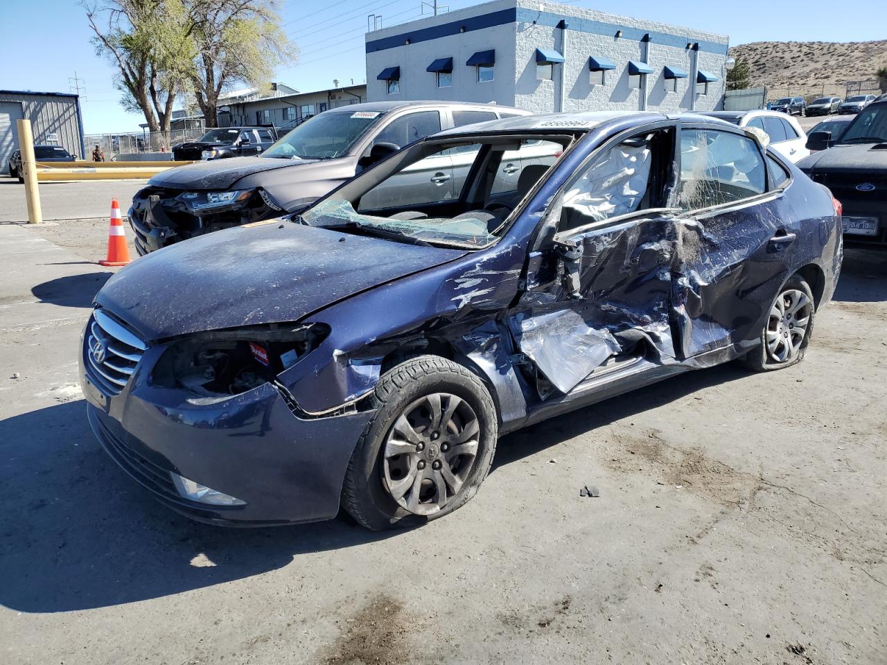 2010 HYUNDAI ELANTRA BLUE