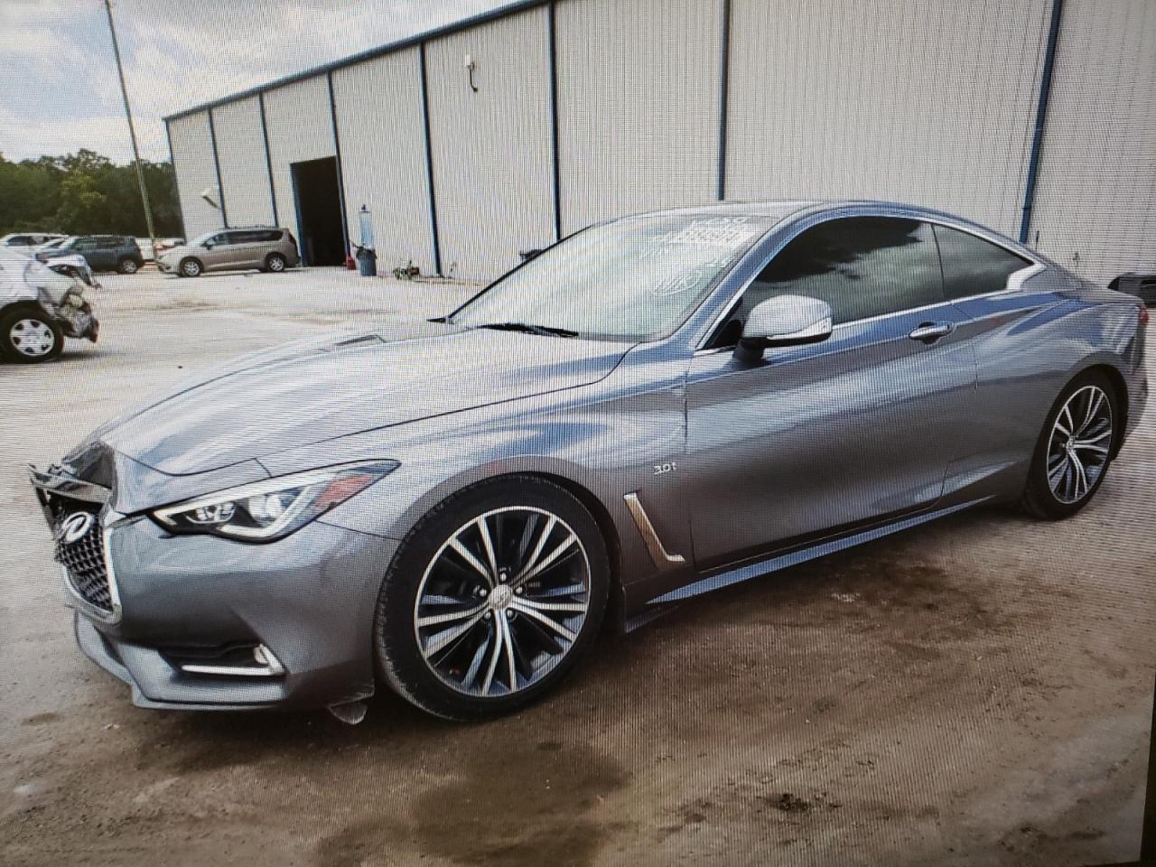 2018 INFINITI Q60 LUXE 300