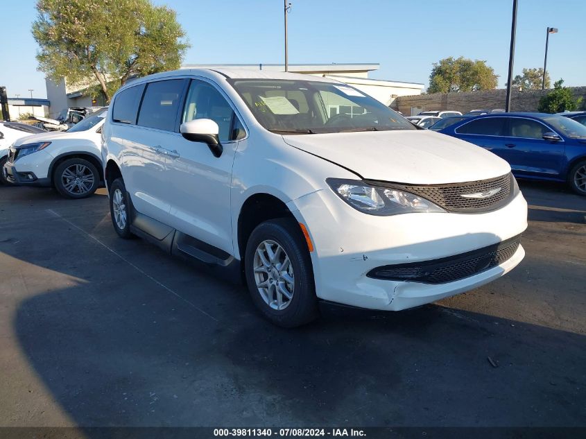 2022 CHRYSLER VOYAGER LX