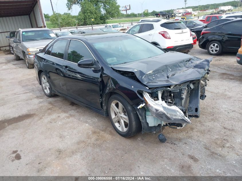 2014 TOYOTA CAMRY SE