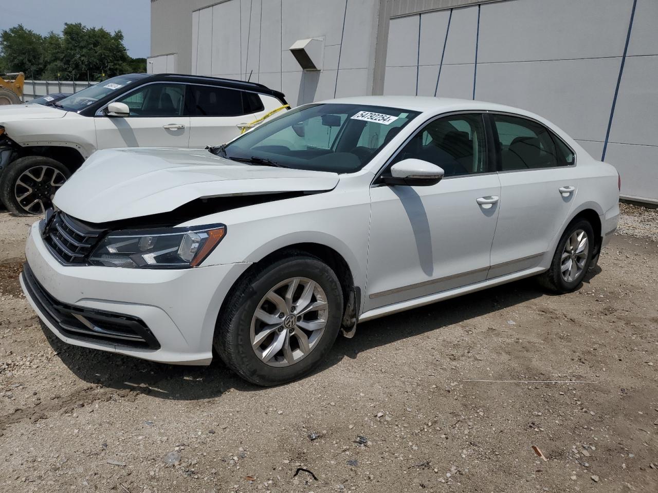 2016 VOLKSWAGEN PASSAT S