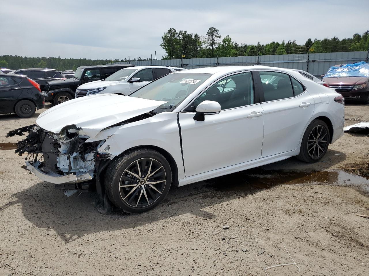 2022 TOYOTA CAMRY SE