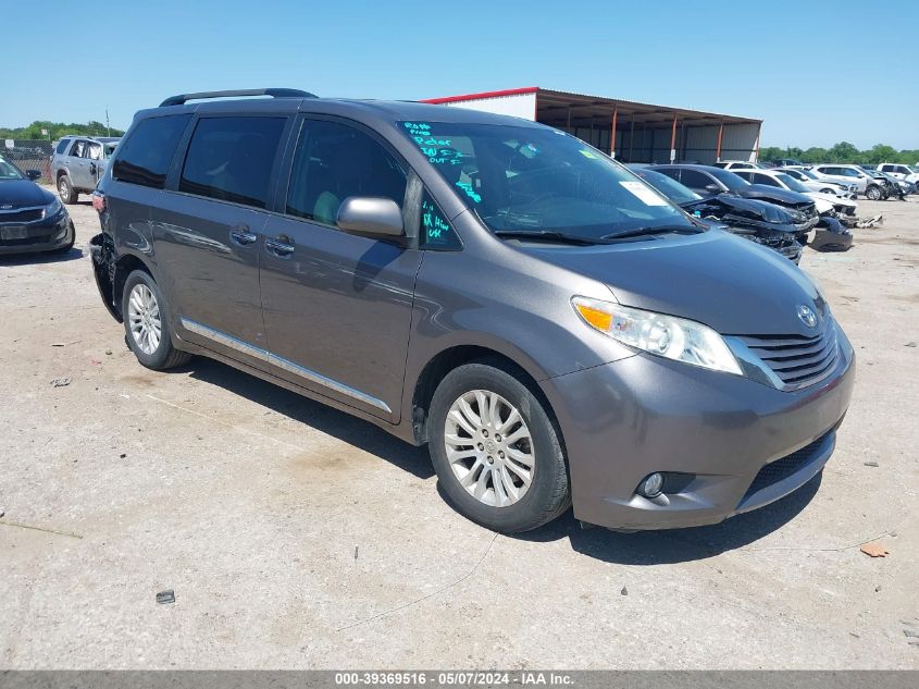 2017 TOYOTA SIENNA XLE 8 PASSENGER