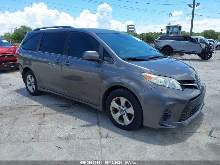 2018 TOYOTA SIENNA LE 8 PASSENGER