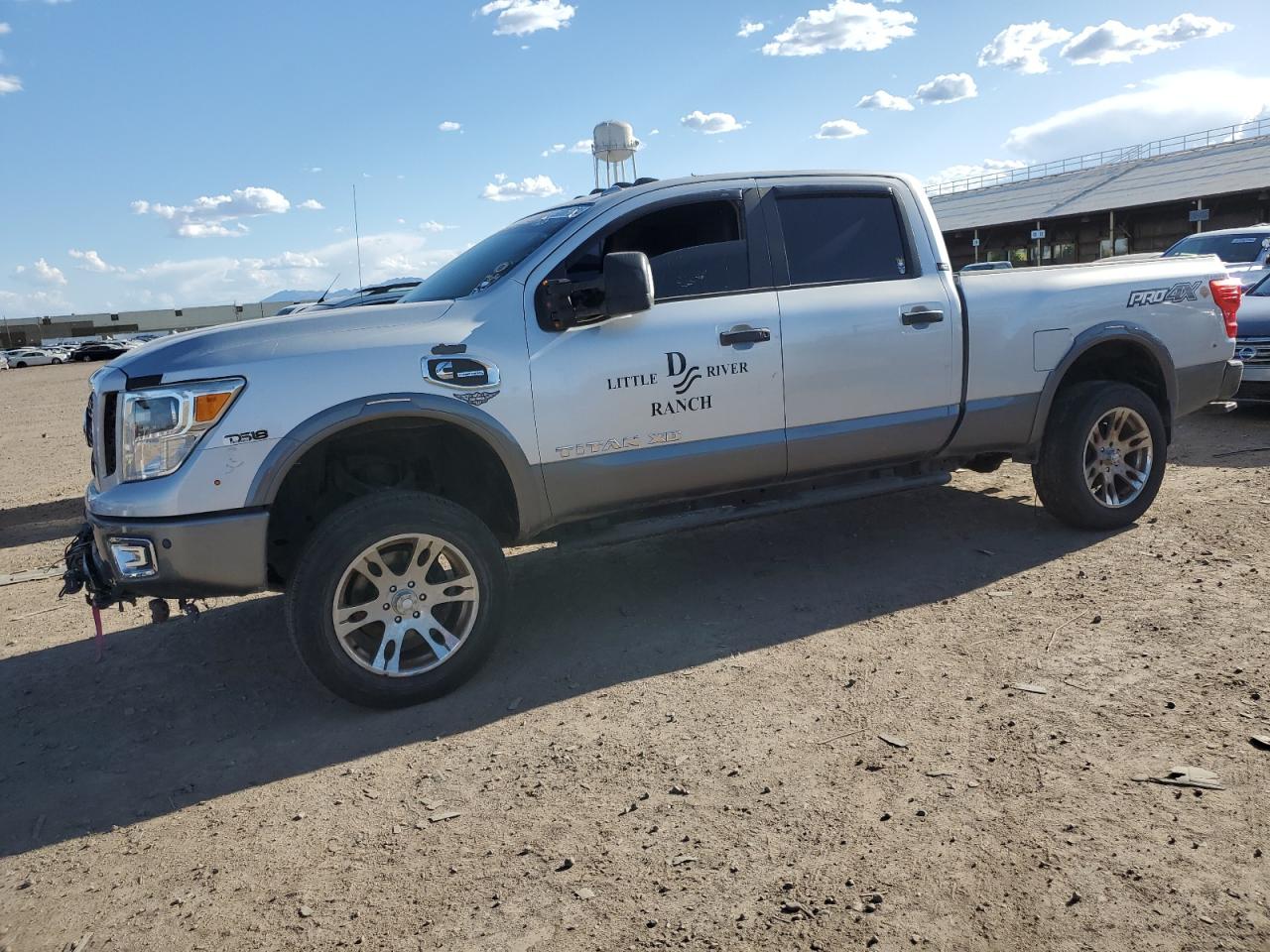 2017 NISSAN TITAN XD SL