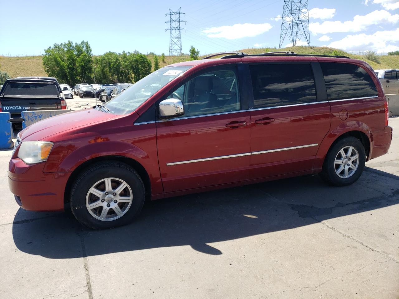 2010 CHRYSLER TOWN & COUNTRY TOURING