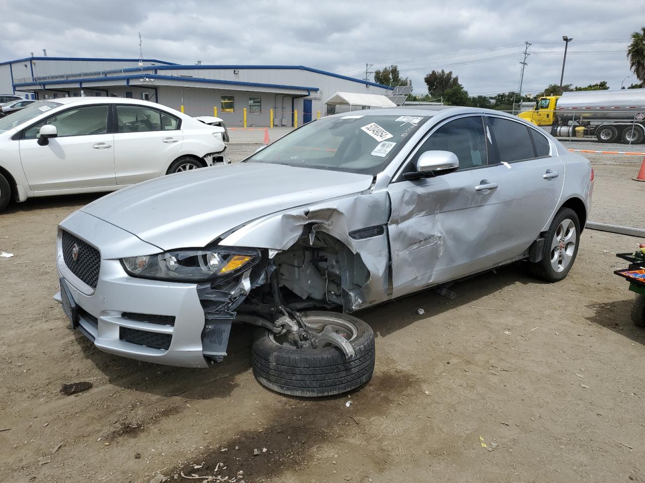 2017 JAGUAR XE