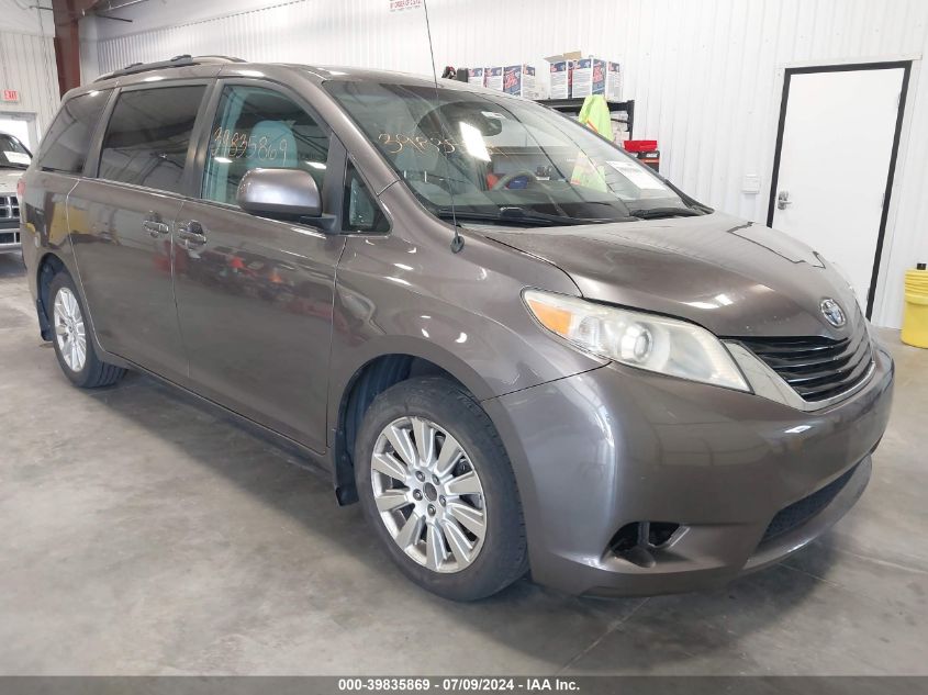 2014 TOYOTA SIENNA LE 7 PASSENGER