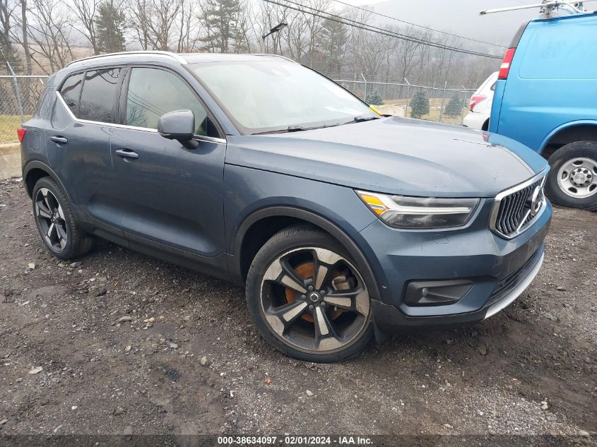 2019 VOLVO XC40 T4 INSCRIPTION